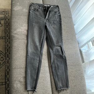 Old Navy - Rockstar Super Skinny Extra High Rise
